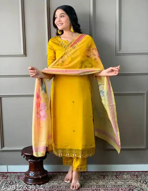 Chitrarekha Pretty Women Kurta Set